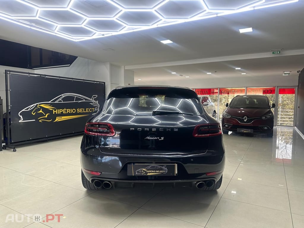 Porsche Macan S