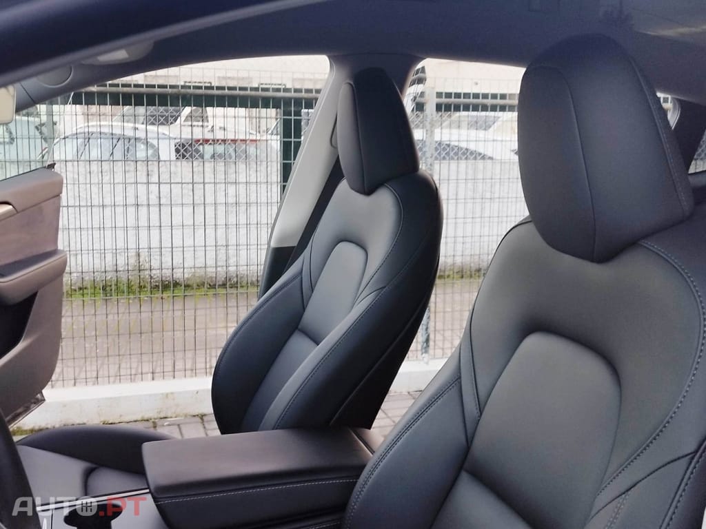 Tesla Model Y Tração Traseira