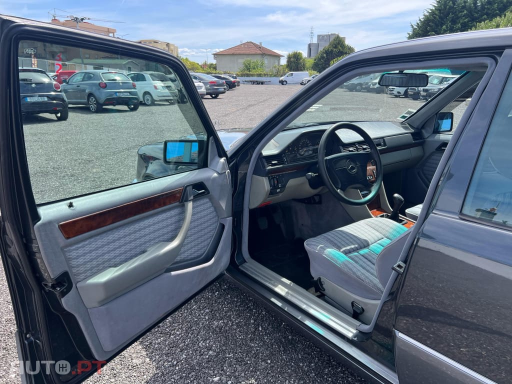 Mercedes-Benz E 280 Classic