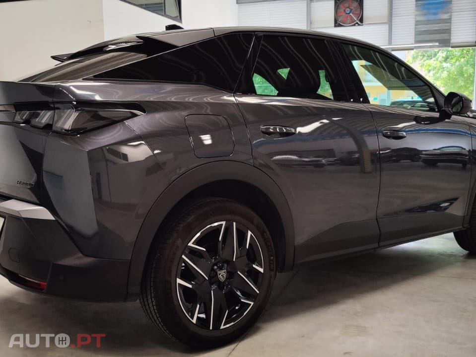 Peugeot 3008 1.2 Hybrid Allure e-DCS6