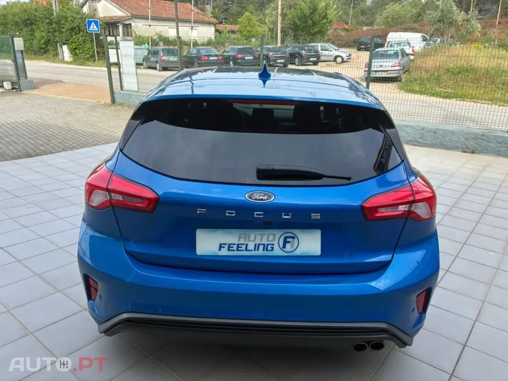Ford Focus 1.0 EcoBoost Mild-Hybrid ST-Line X