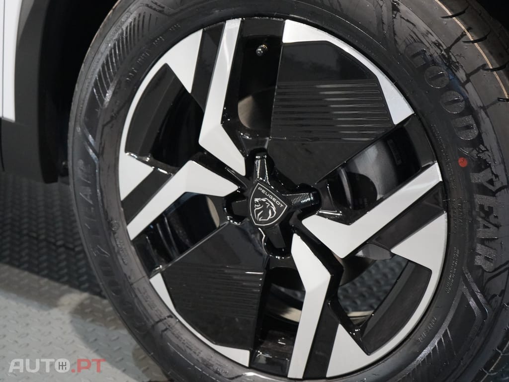 Peugeot 2008 1.2 PureTech Allure