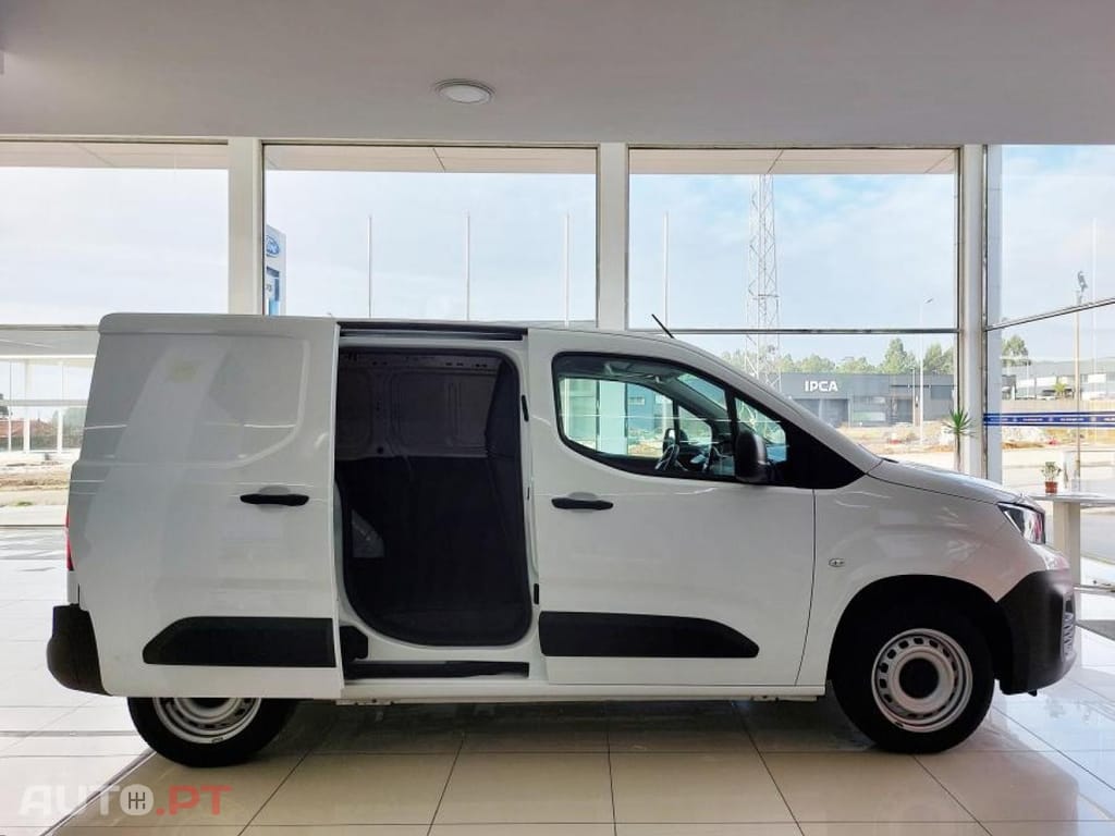Peugeot Partner 1.5 BlueHDi Premium Standard 3 Lug.  -  IVA Dedutível