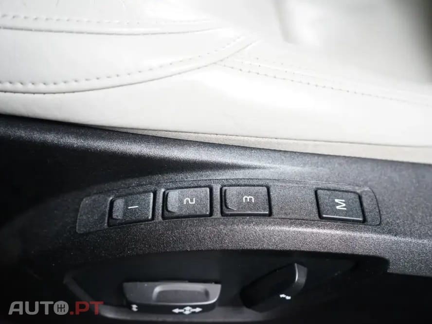 Volvo V40 1.6 D2 Summum