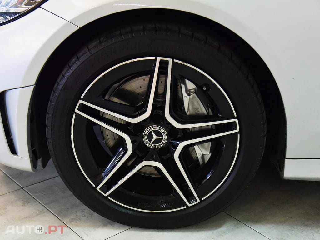 Mercedes-Benz C 300 de AMG Line