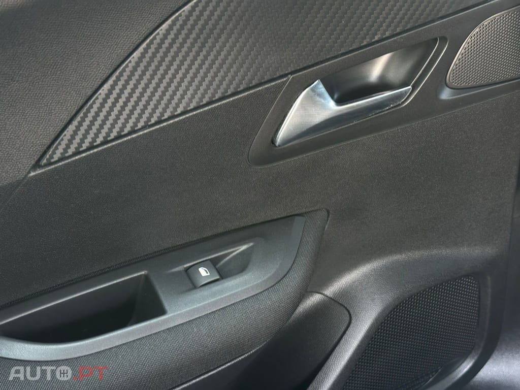 Peugeot 2008 1.5 BlueHDi Active Pack