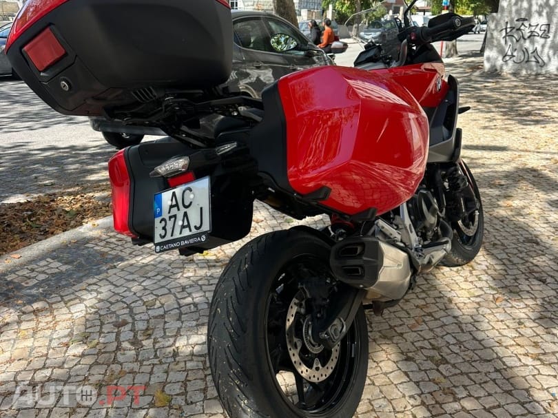 BMW F XR