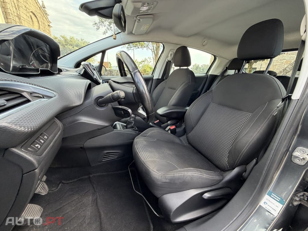 Peugeot 208 1.6 BlueHDi Active