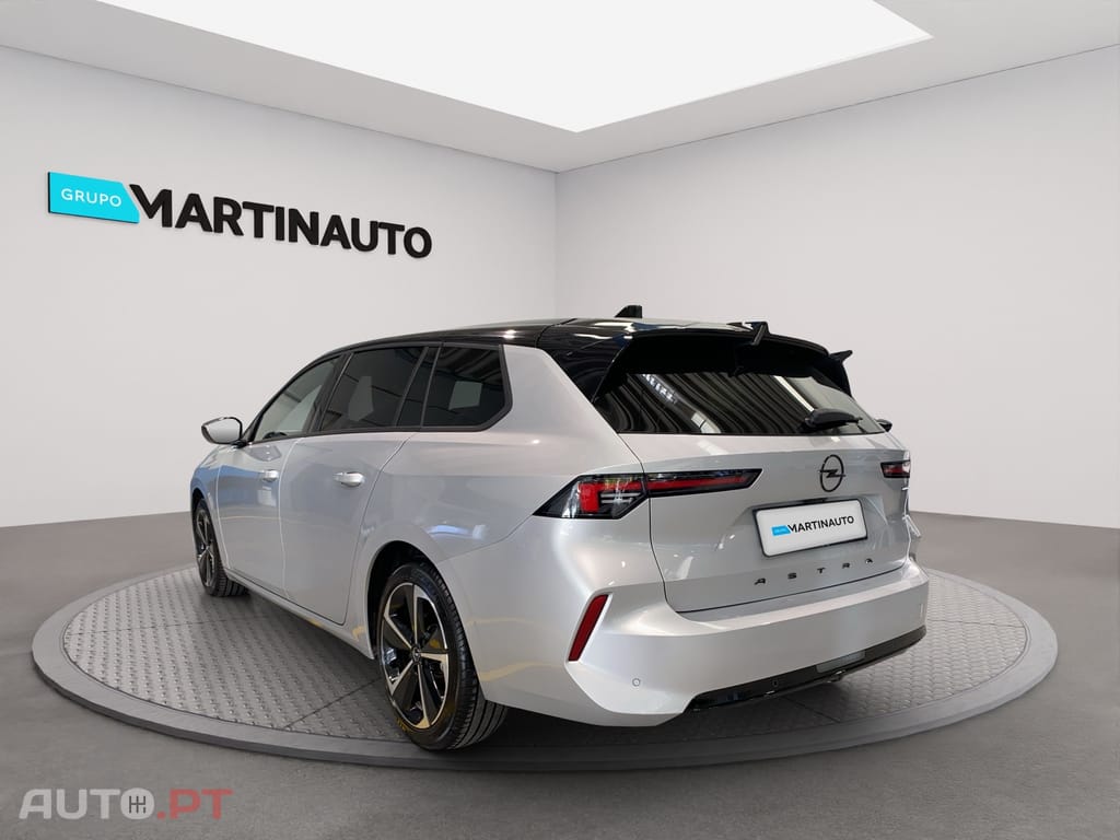 Opel Astra Sports Tourer 1.2 T Hybrid GS eDCT