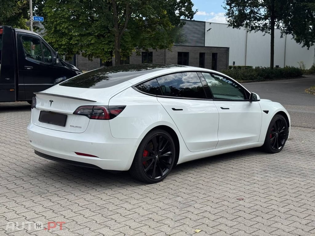 Tesla Model 3 Performance Dual Motor AWD