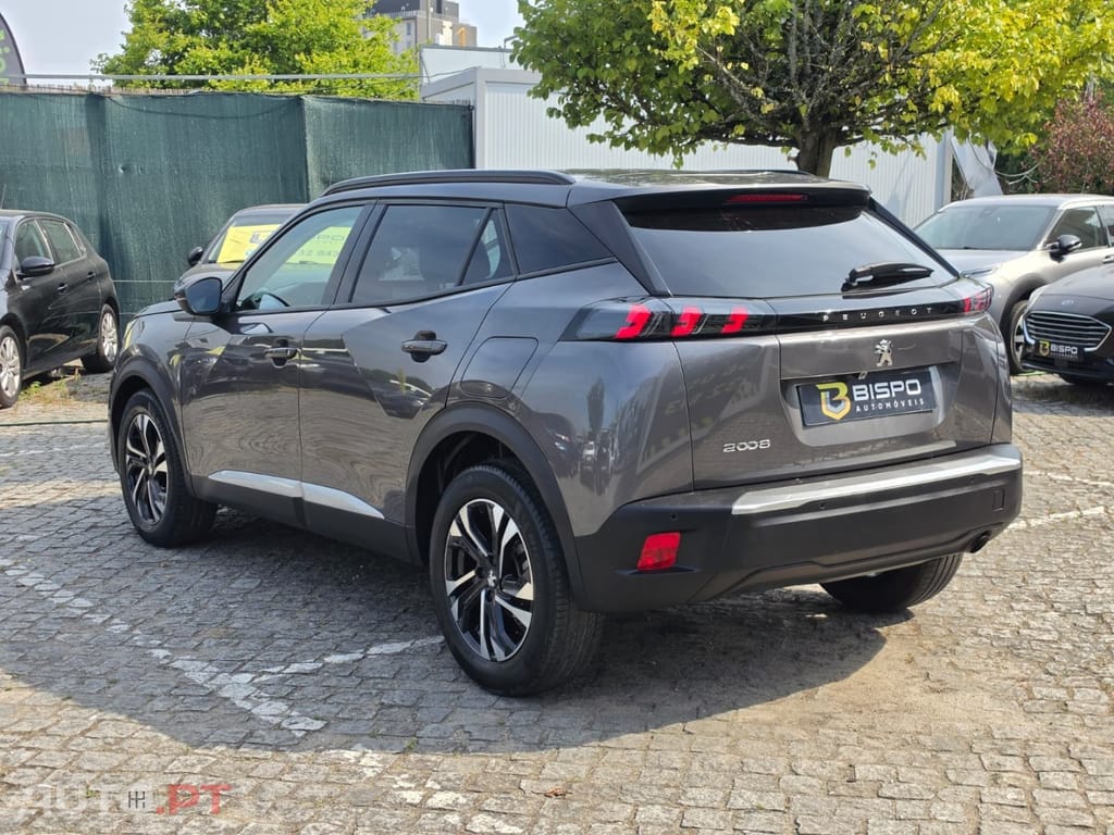 Peugeot 2008 PureTech 100 Allure