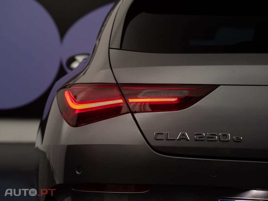 Mercedes-Benz CLA 250 e Shooting Brake Style Plus