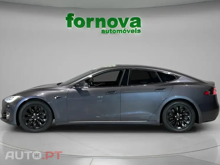 Tesla Model S 75D