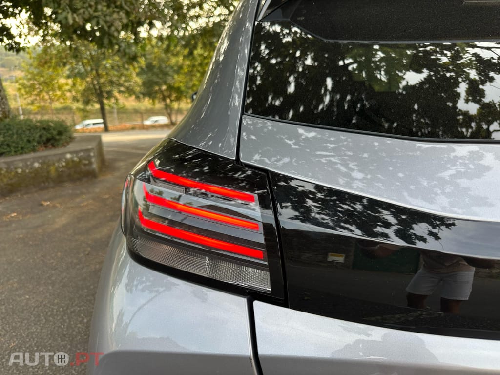 Peugeot E-208 51 kWh Allure