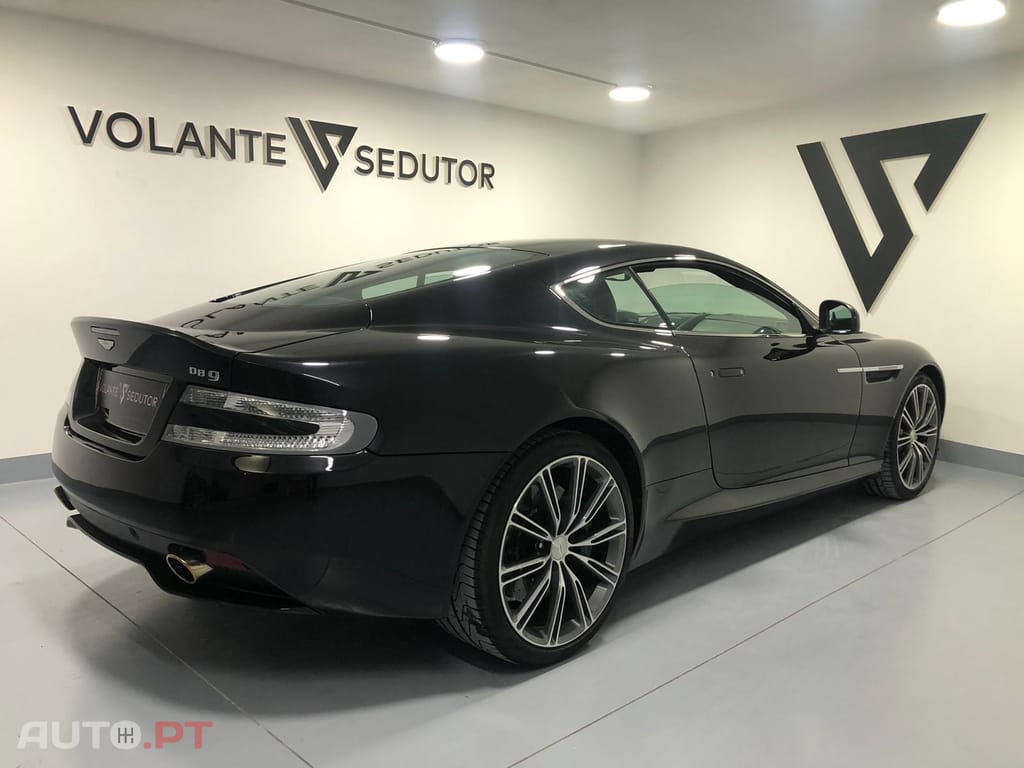 Aston Martin DB9 Coupe Touchtronic 2