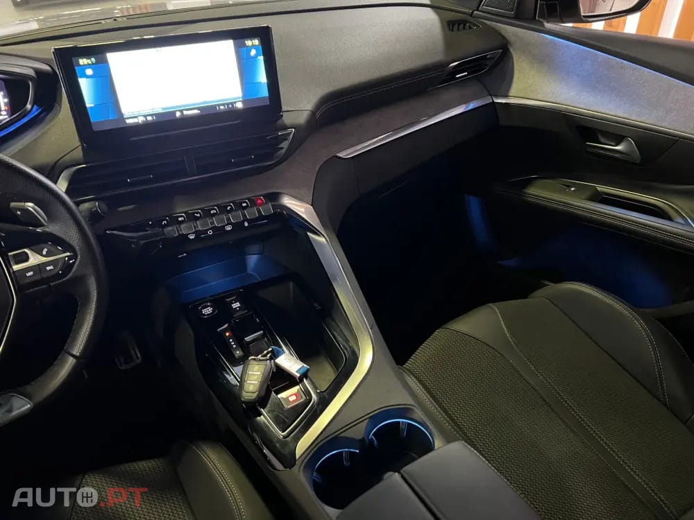 Peugeot 3008 1.6 Hybrid GT Pack e-EAT8