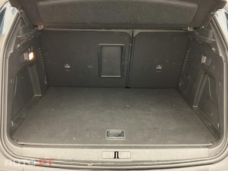 Peugeot 3008 1.6 Hybrid Allure e-EAT8