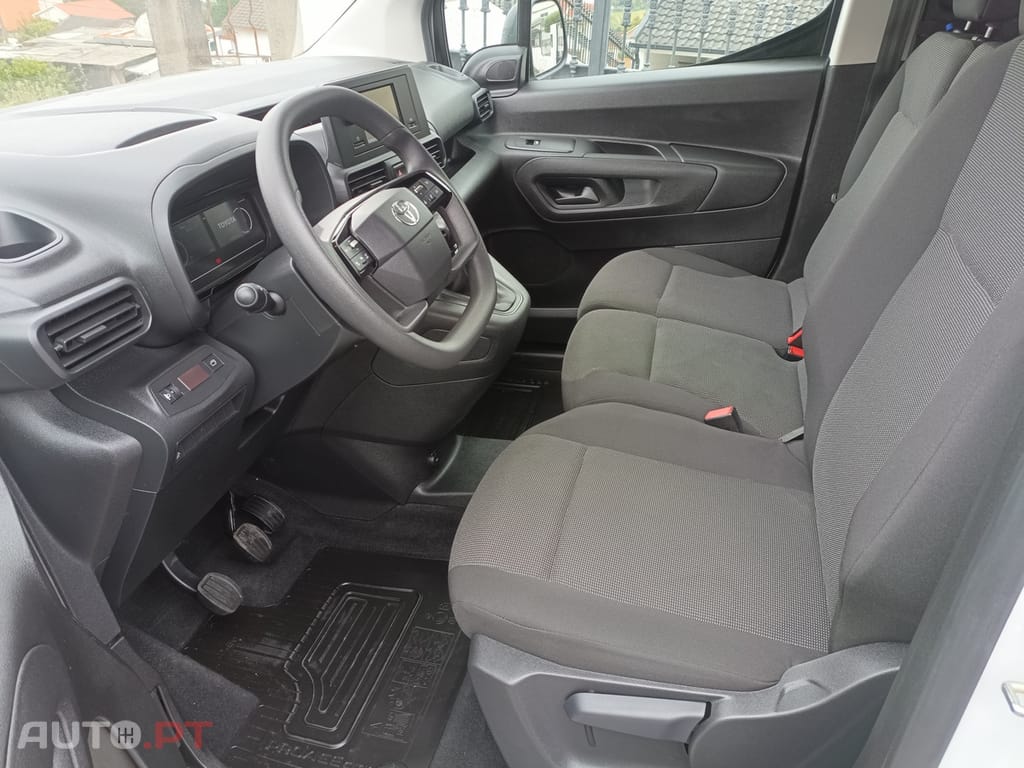 Toyota Proace City 1.5 HDI Longa 2025 10.000Km