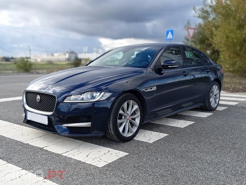 Jaguar XF 2.0 D R SPORT BVA 8 180CV COM EXTRAS