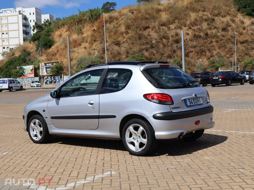 Peugeot 206 1.6 GTi