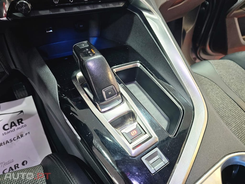 Peugeot 5008 1.5 BlueHDi Allure Pack EAT8