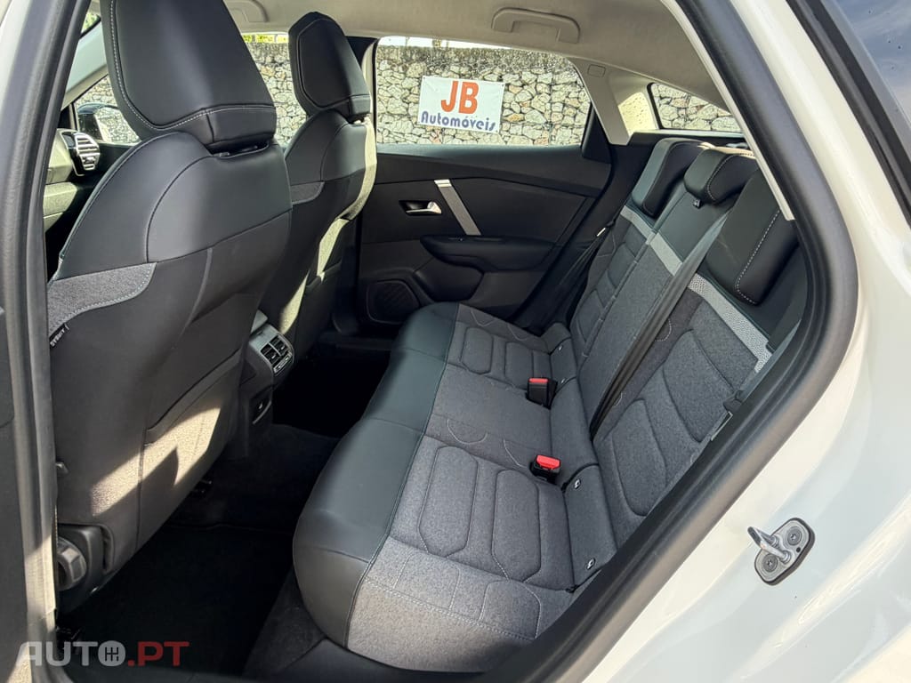 Citroen C4 1.2 PureTech Feel Pack EAT8