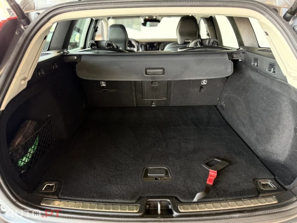 Volvo V60 2.0 T6 AWD TE R-Design