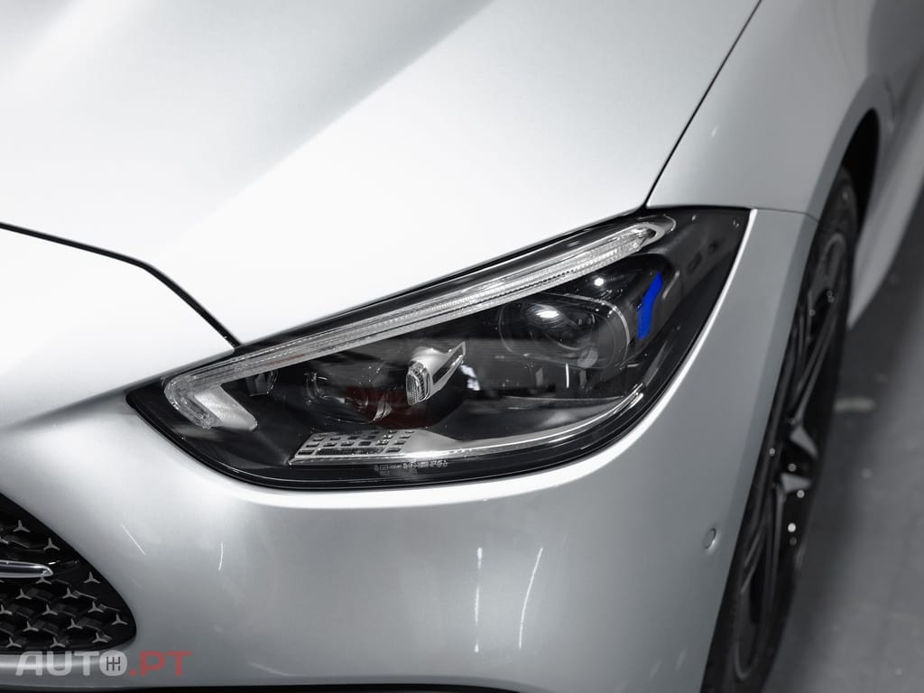 Mercedes-Benz C 300 e T 9G-TRONIC AMG Line