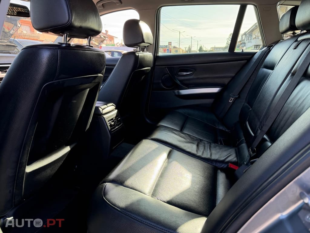 BMW 318 d Touring Line Sport