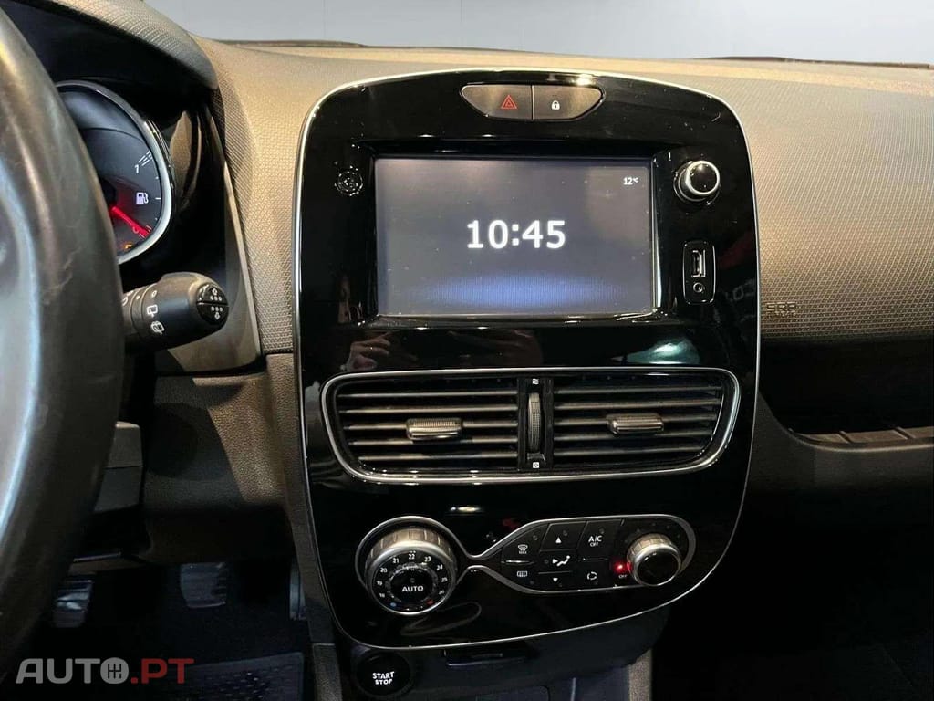 Renault Clio Sport Tourer Tce Limited 