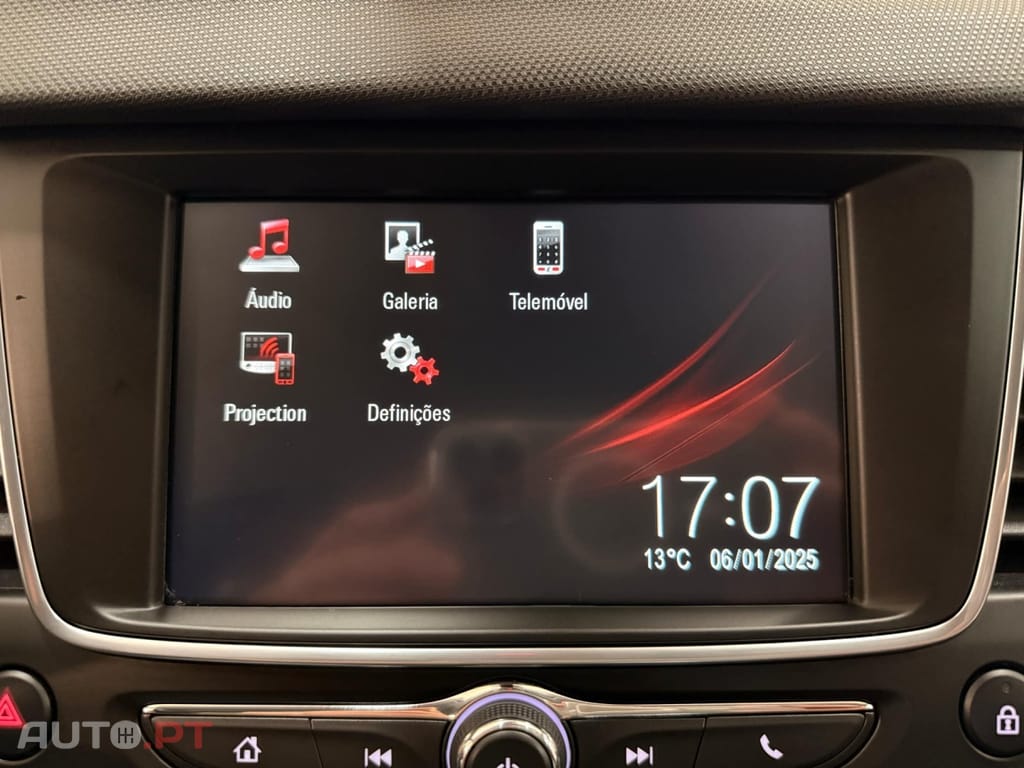 Opel Crossland 1.2 Business Edition