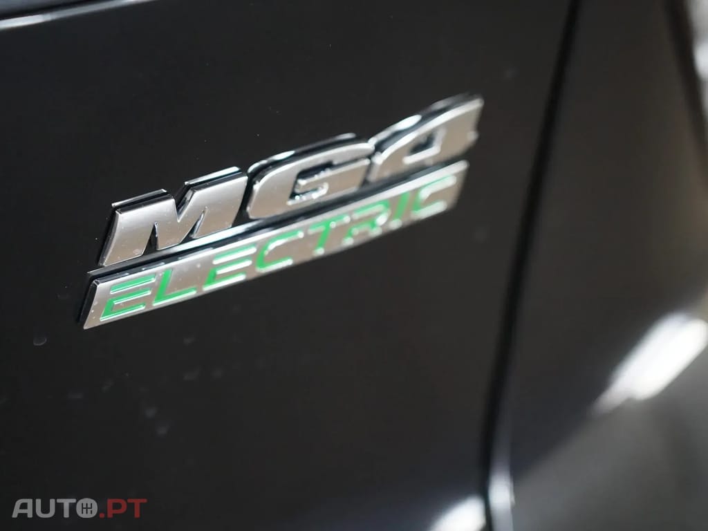 MG MG4 51 kWh Standard