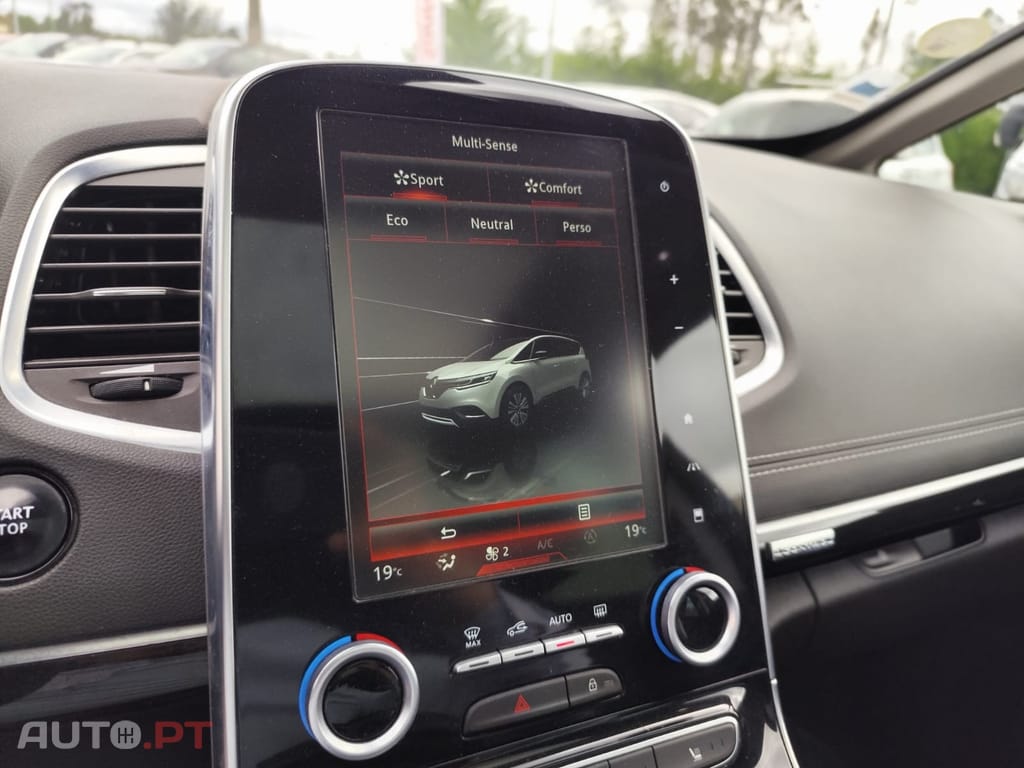 Renault Espace 1.6 dCi Initiale Paris EDC