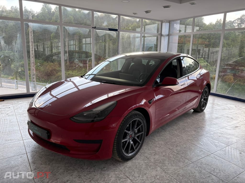 Tesla Model 3 Standard Range Plus RWD