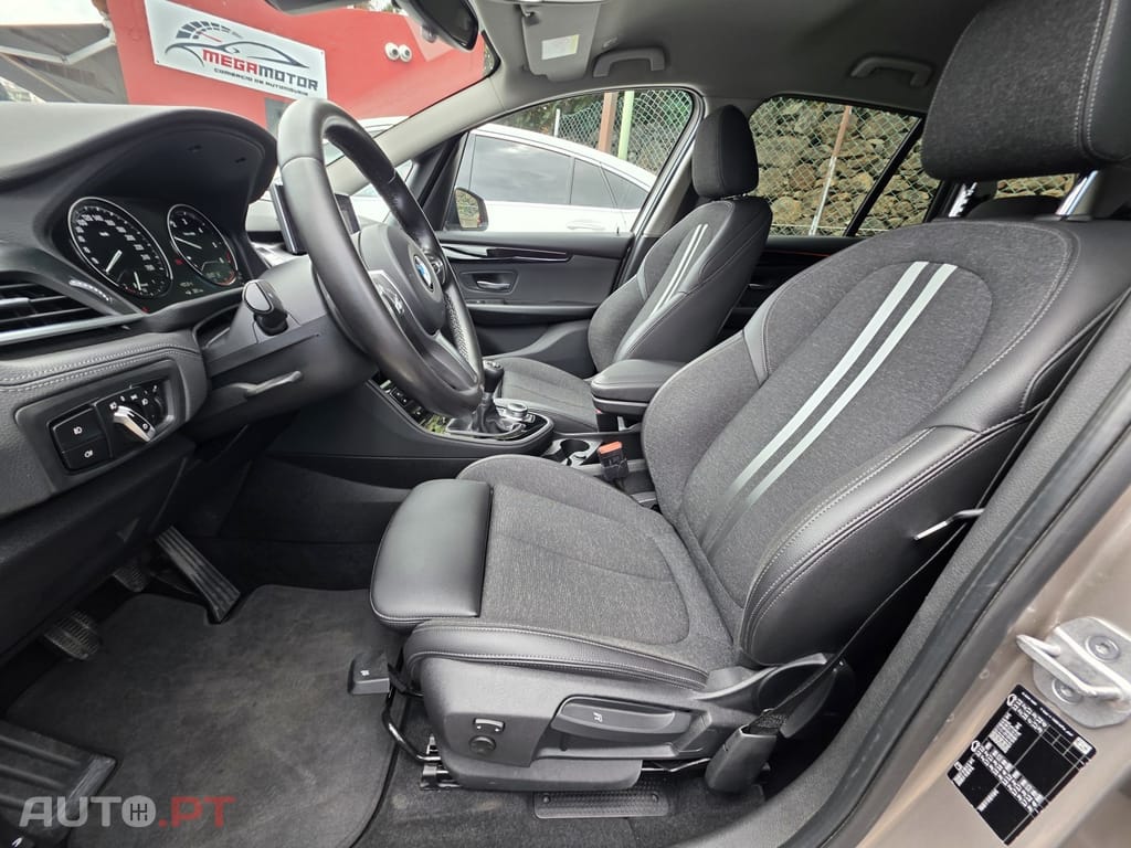 BMW 216 d 7L Line Sport