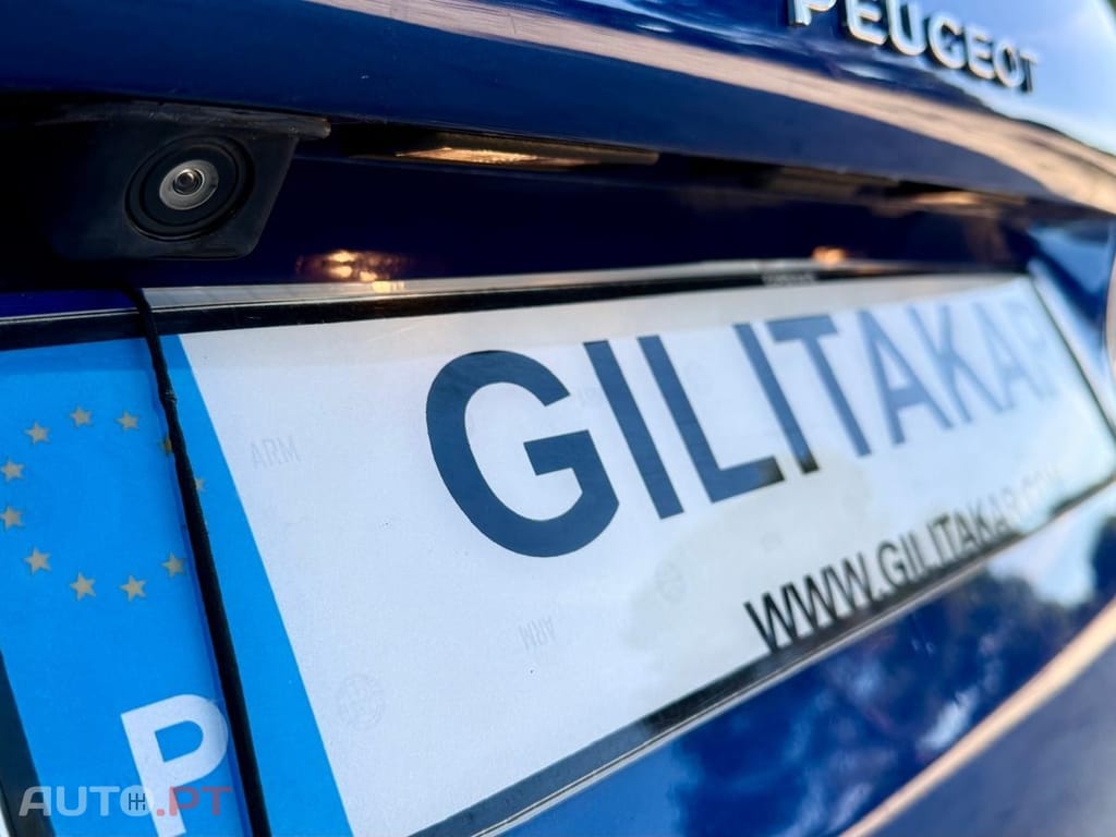 Peugeot 2008 1.2 PureTech Signature