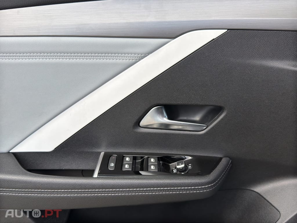 Opel Astra 1.2 Turbo Elegance