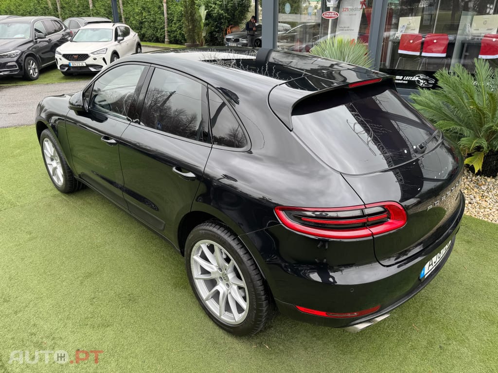 Porsche Macan S