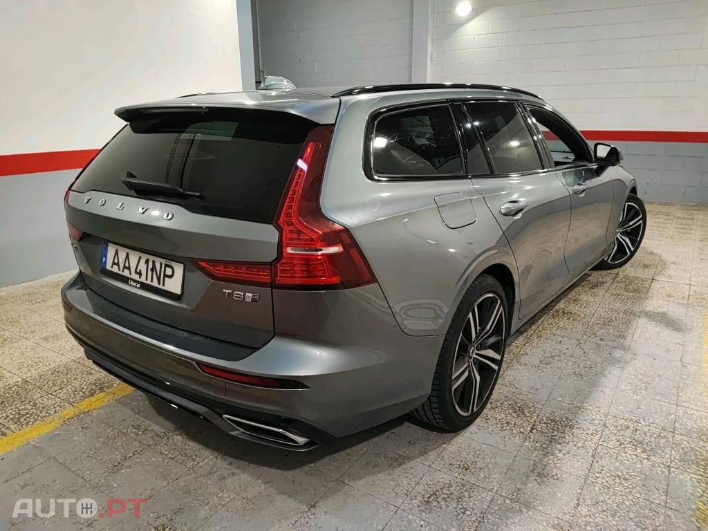 Volvo V60 2.0 T8 AWD TE R-Design