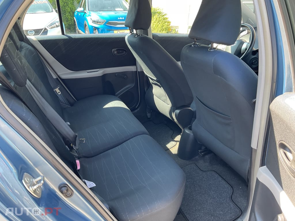 Toyota Yaris 1.0 VVT-i ACtive+AC