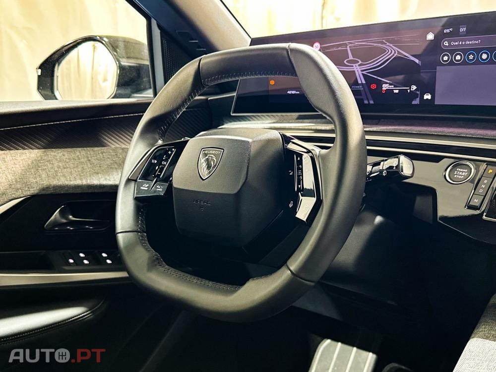 Peugeot 5008 1.2 Hybrid Allure Pack e-DCS6