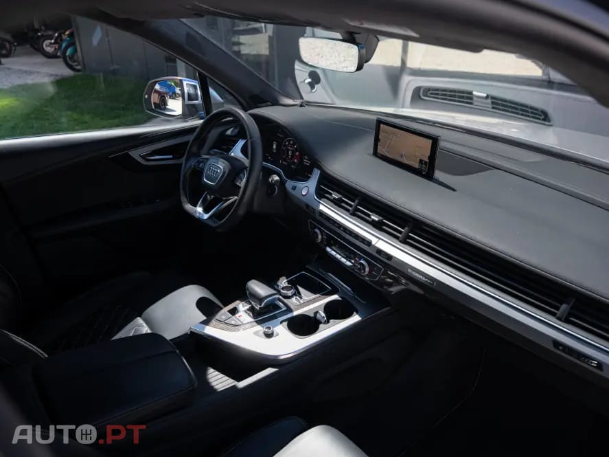 Audi SQ7 4.0 TDI V8 quattro Tiptronic 7L