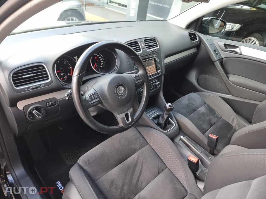 Volkswagen Golf 1.6 TDi Confortline