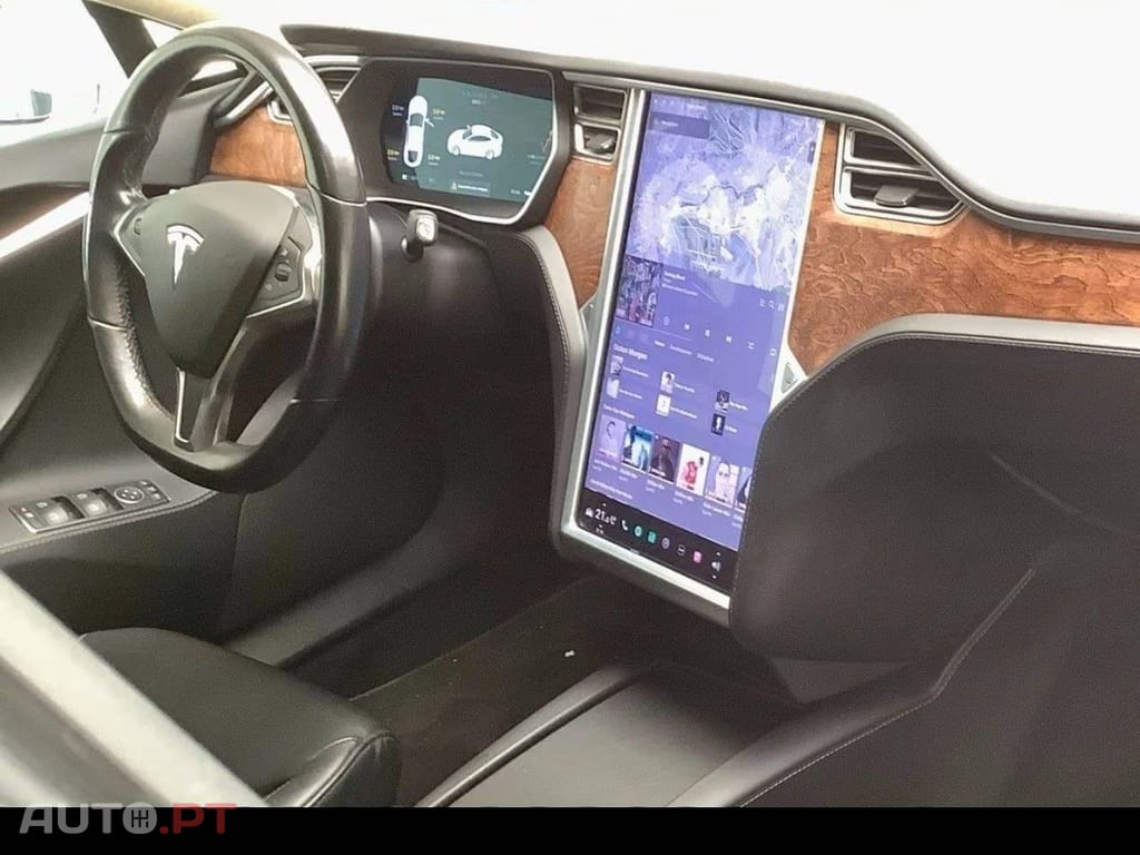 Tesla Model S 90D