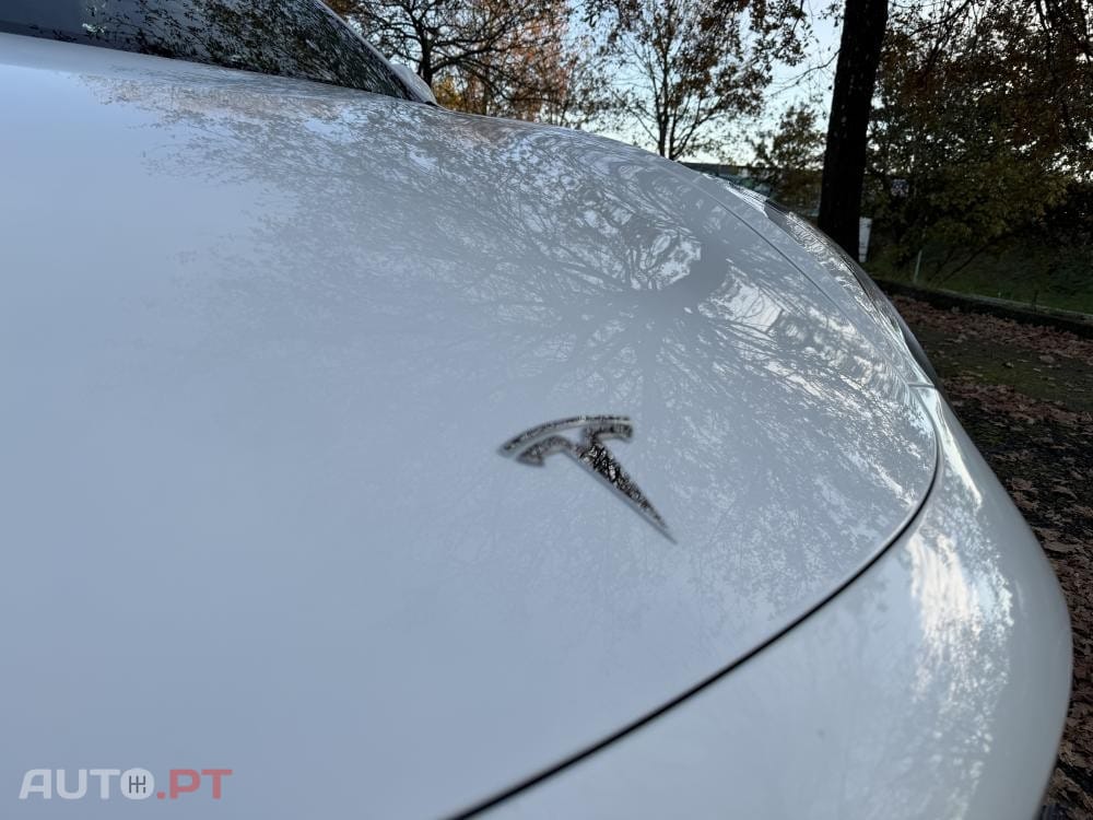 Tesla Model 3 Long-Range Dual Motor AWD