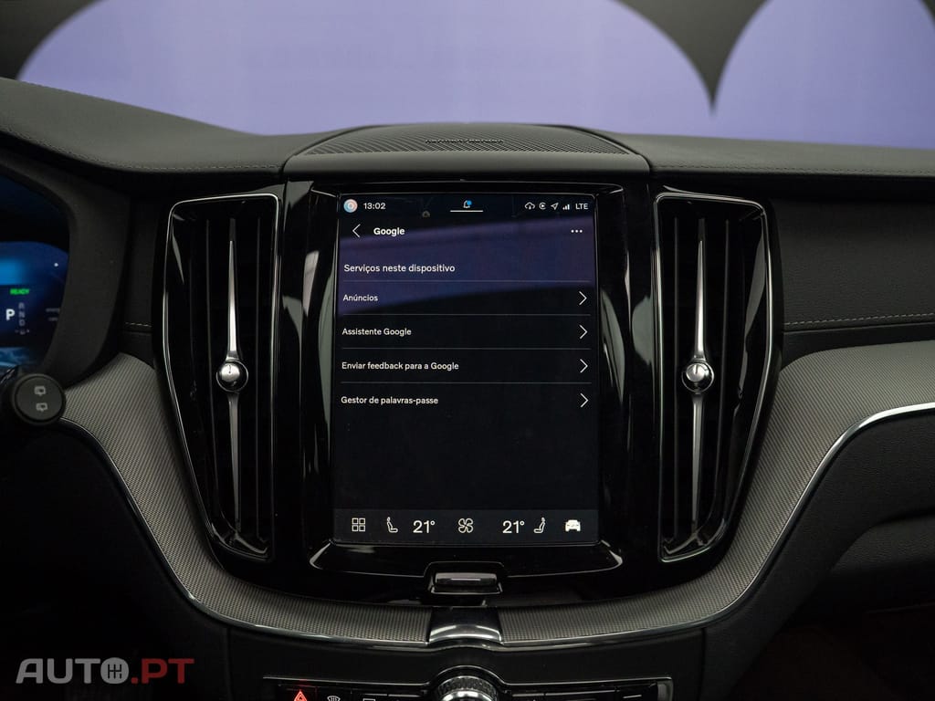 Volvo XC60 2.0 T6 PHEV Ultra Dark AWD