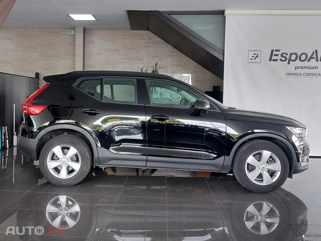 Volvo XC40 1.5 T2 Momentum