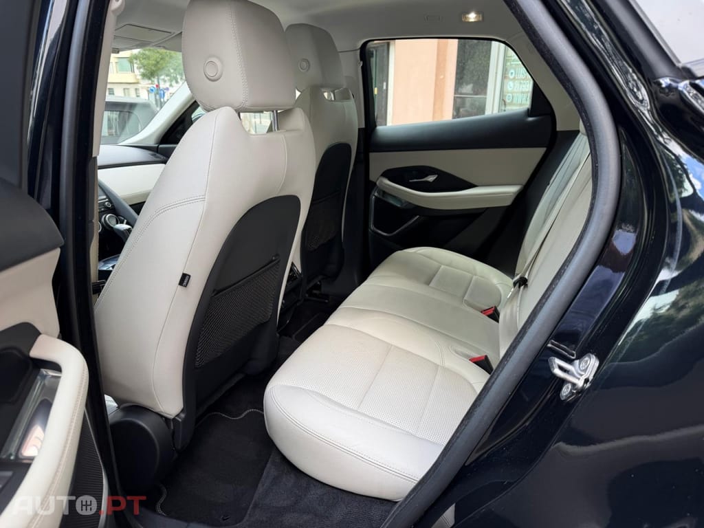 Jaguar E-Pace 2.0 i4 R-Dynamic HSE AWD Aut.