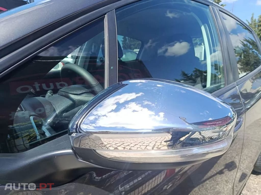 Peugeot 208 1.5 BlueHDi Signature