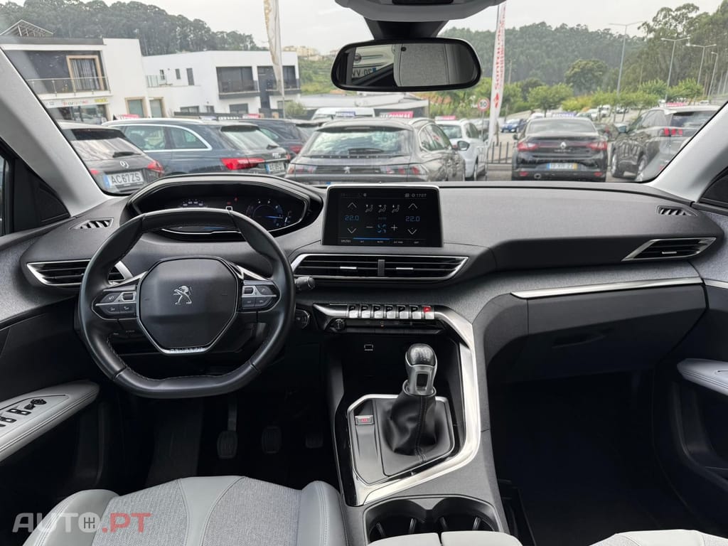 Peugeot 5008 1.5 BlueHDi Allure